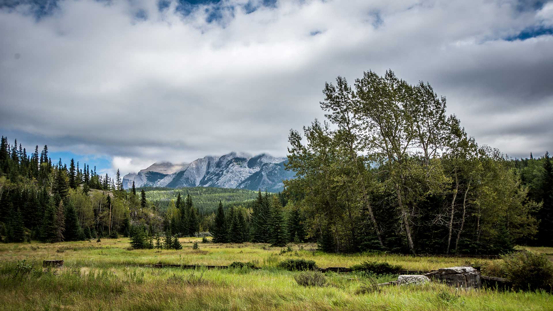 Panorama to illustrate dating in black diamond